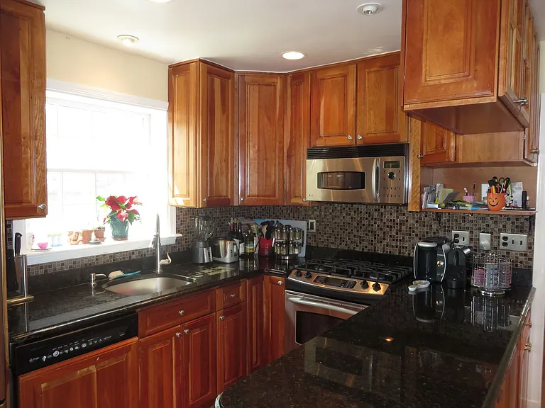 25 N Garfield St — Photo 6