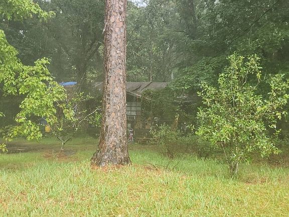 2nd image of 8844 Doris Ln