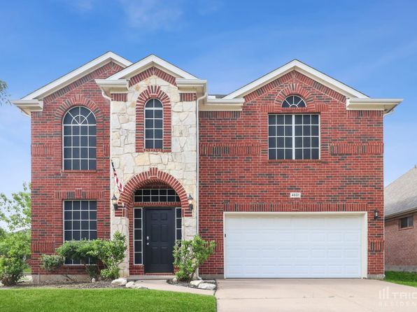 4601 Summer Oaks Ln