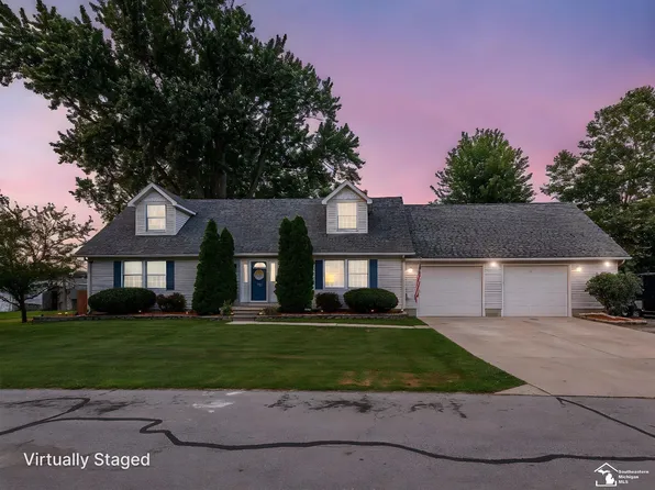 3227 1st St, Monroe, MI 48162