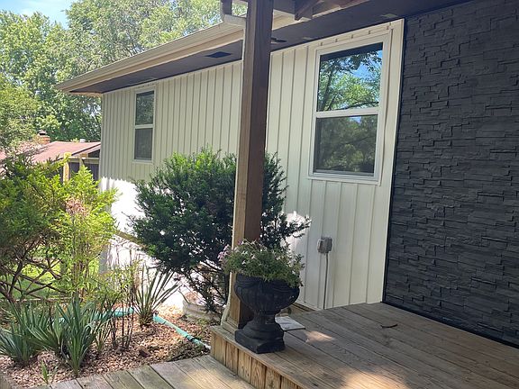 4th image of 1508 S Bedford Rd