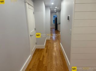328 Chelsea St #1, Boston, MA 02128