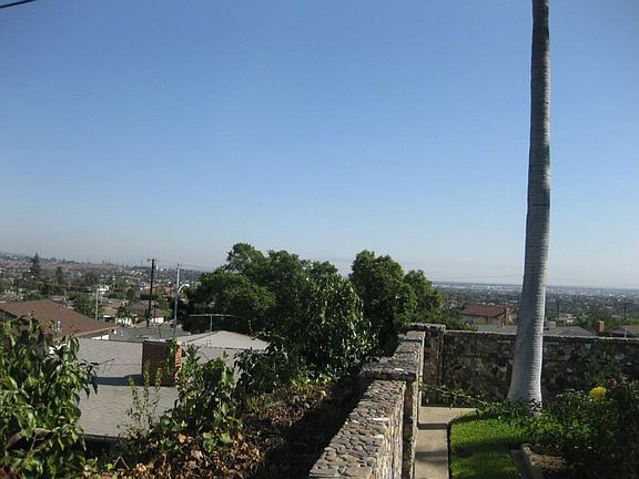 4th image of 1520 Lunar Dr