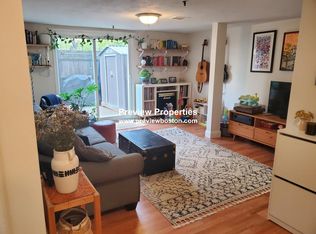 1423 Commonwealth Ave APT 102, Brighton, MA 02135