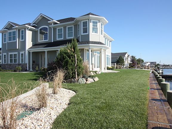 Custom Hamptons Stylye 2011