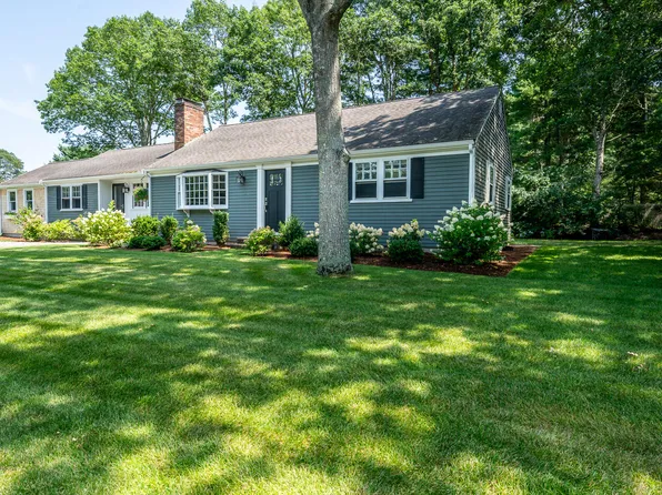 22 Marion Way, Osterville, MA 02655