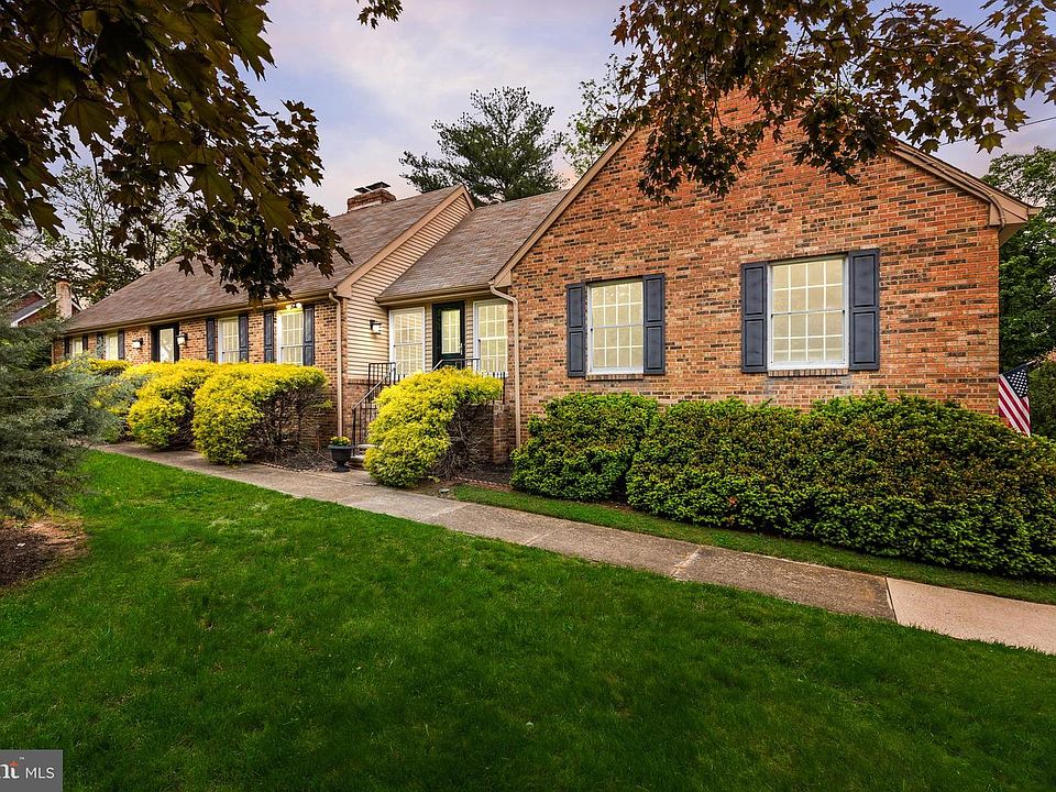 1st image of 1579 Hainesport Mount Laurel Rd