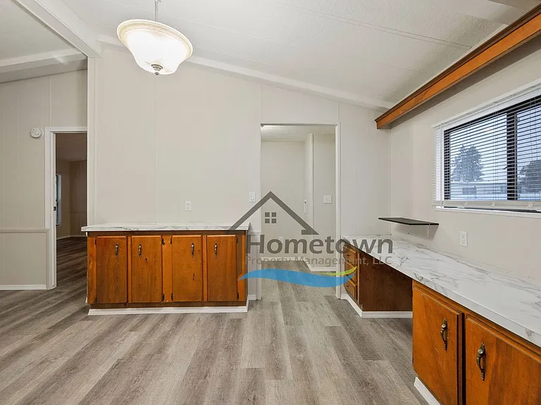 140 W Cosgrove Rd — Photo 18