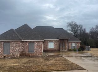 120 Western Ridge Cir, Canton, MS 39046