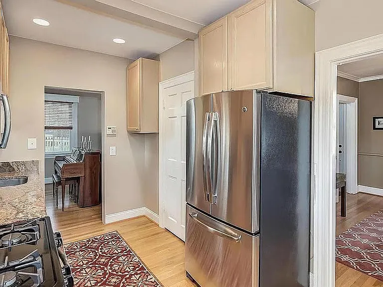 10833 W 1st St — Photo 10