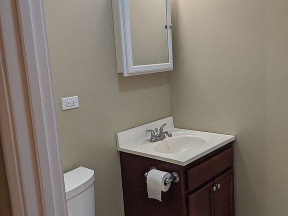 4th image of 2737 W Arthur Ave APT 1