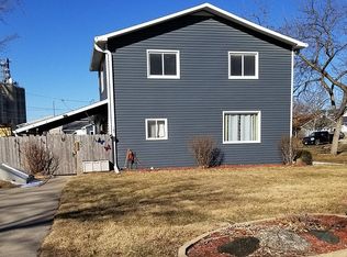 145 SE Maple Ave, Earlham, IA 50072