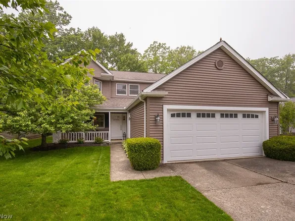 578 Red Oak Ln, Bay Village, OH 44140