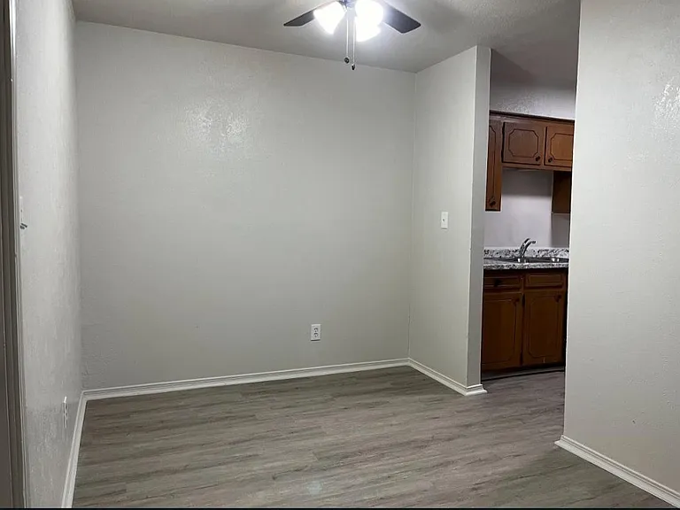 5014 Inverness Ave — Photo 3