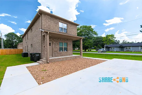 1517 & 1519 Stamps St Photo 1