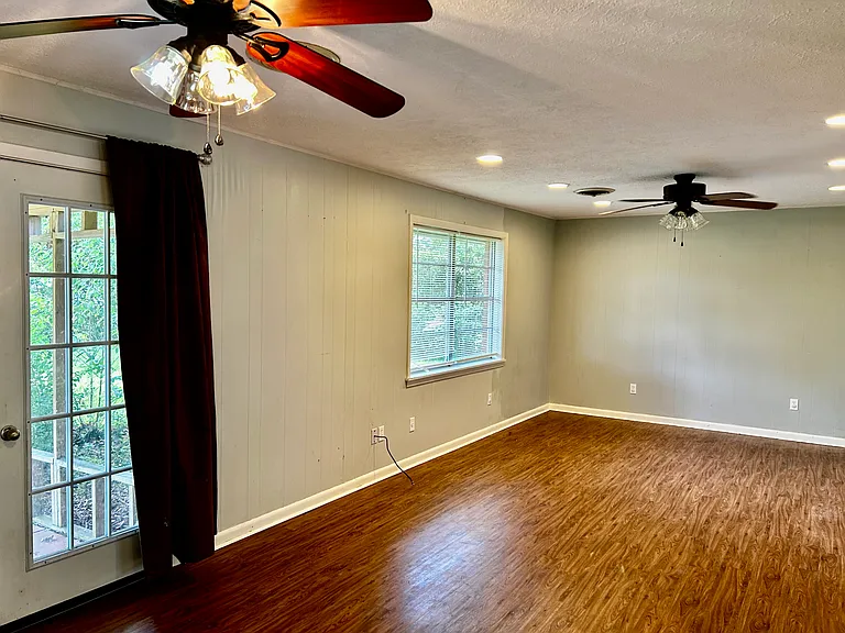 1412 Rose St — Photo 13