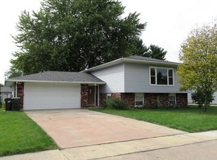 2201 20th Ave, Sterling, IL 61081