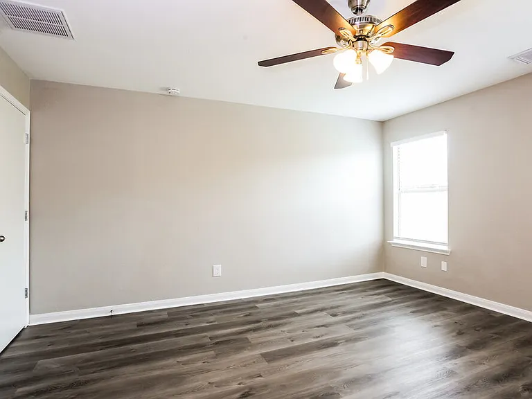 15510 Miller House Ln — Photo 8