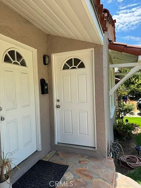 2 bed, 2080 sqft, $3,250 — Photo 3