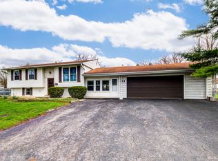 19 N Willow Ln, Glenwood, IL