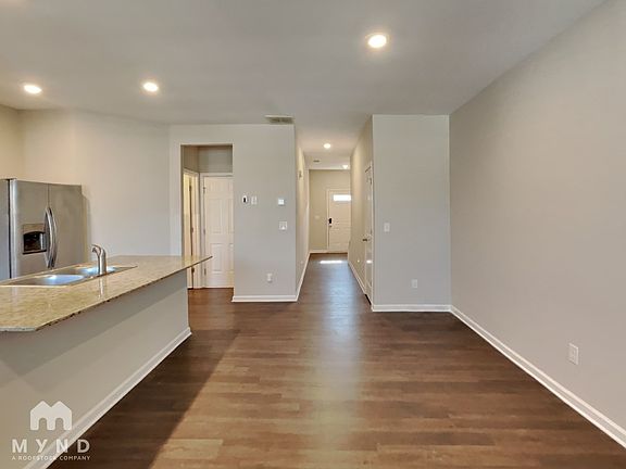 5th image of 5648 Union Pointe Dr #1