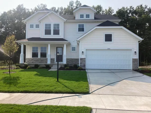 2310 Dunewood St, Portage, IN 46368