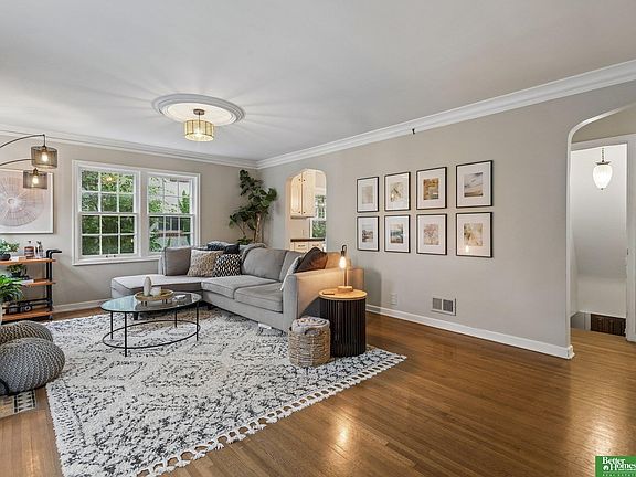 5th image of 4839 Franklin St