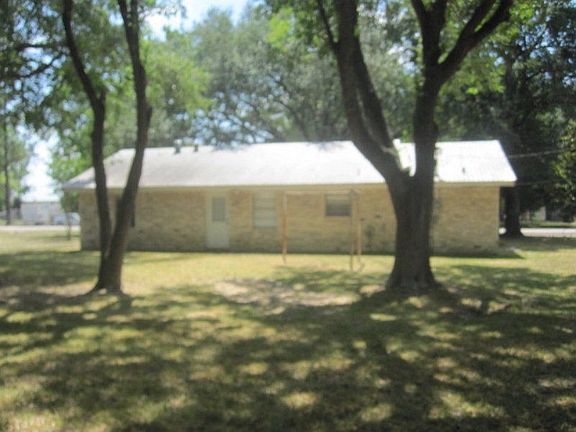 4th image of 1118 Glenwood Dr