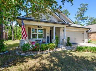 37 Leap Year Ln, Freeport, FL 32439