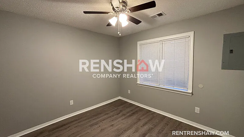 1 bed, 1.0 bath, 500 sqft, $918 — Photo 2