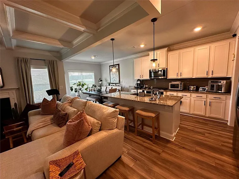 325 Sterling Creek Way — Photo 6