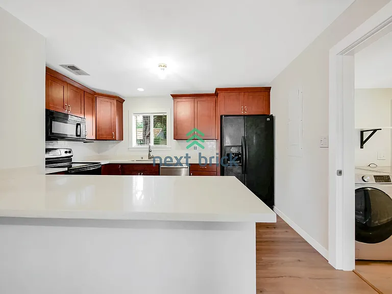 3036 SW Roxbury St — Photo 5