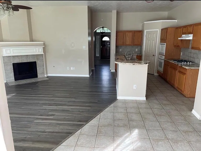 15119 Wimberly Park Dr — Photo 7