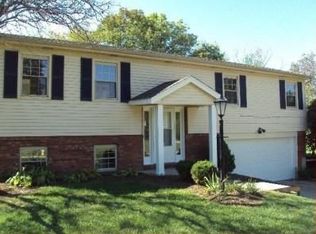 3049 Hickory Ln, Mason, OH