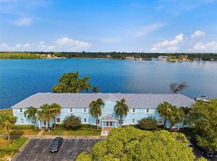 5117 SALMON DRIVE SE #B, ST PETERSBURG, FL 33705