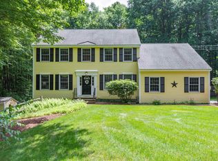 3 Hillside Dr, Brookline, NH 03033