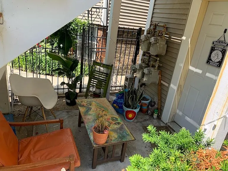 1328 W Barry Ave #1 — Photo 7