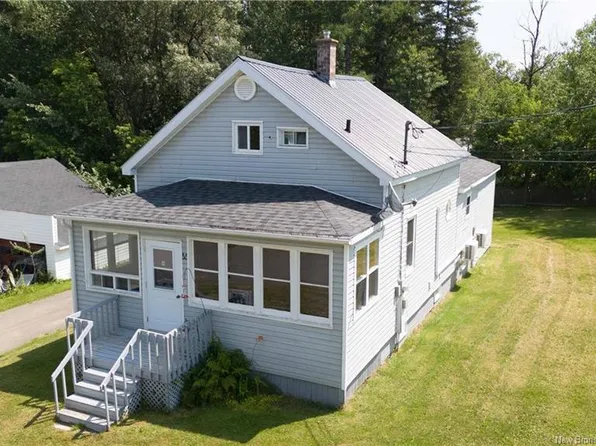 55 Post St, Plaster Rock, NB E7G 2M7