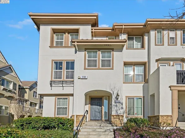118 Selby Ln Unit 5, Livermore, CA 94551