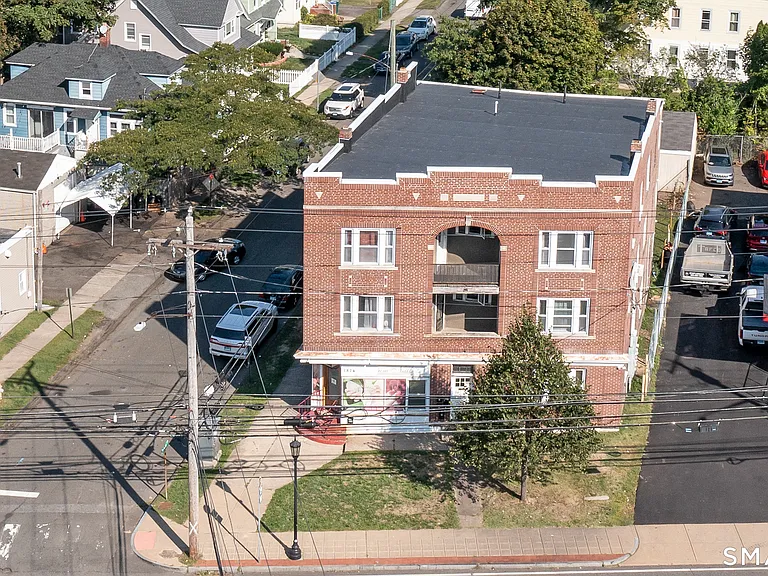 1874 Barnum Ave #2E — Photo 6