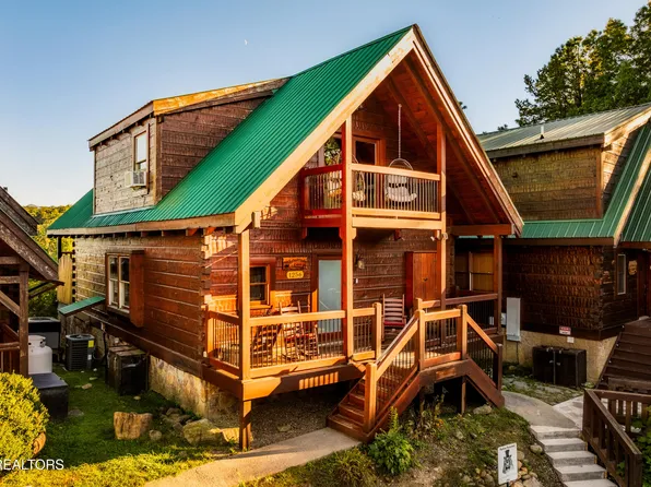 1256 Bear Cub Way, Gatlinburg, TN 37738