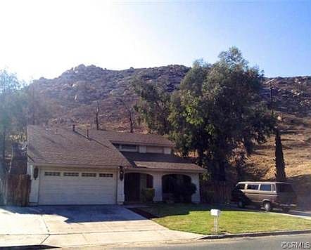 Front of 4431 Estrada, approximately 4:00 pm September 2013