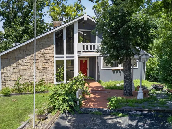 28499 Nevada Ave, Warsaw, MO 65355