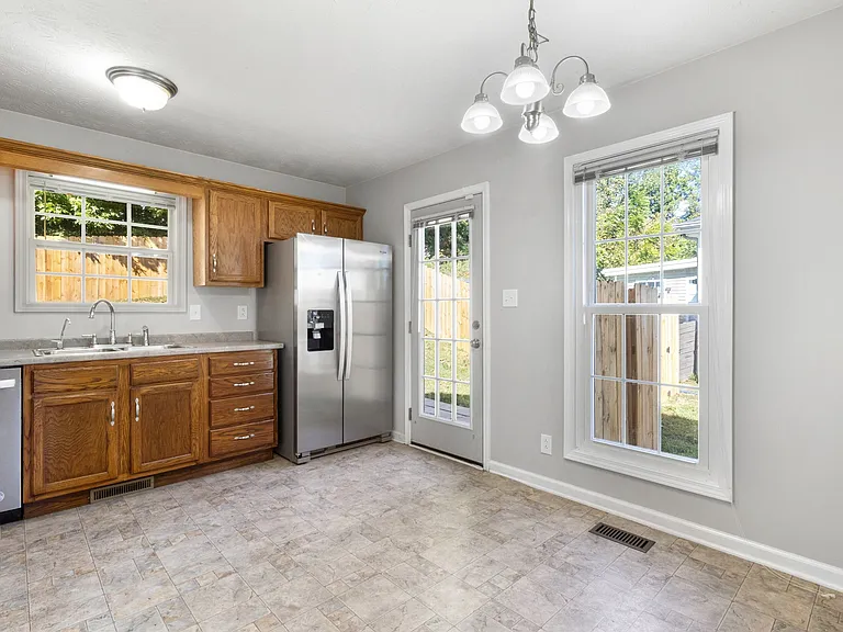 2766 Applemill Ct — Photo 12