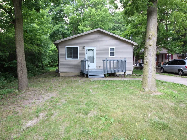 1540 Outer Lane Dr, Ypsilanti, MI 48198