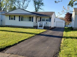 506 Moore St, Hubbard, OH 44425