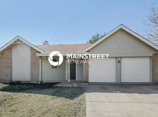 316 Kalmia Dr, Arlington, TX 76018