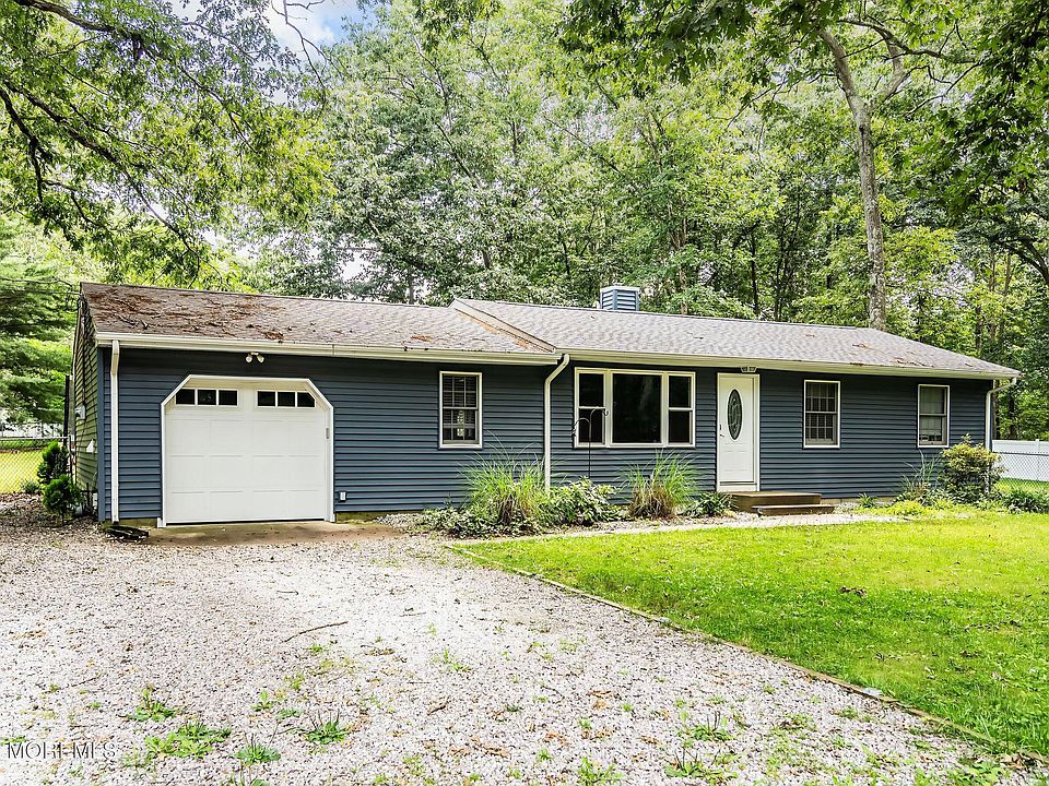 1st image of 28 Murdock Place