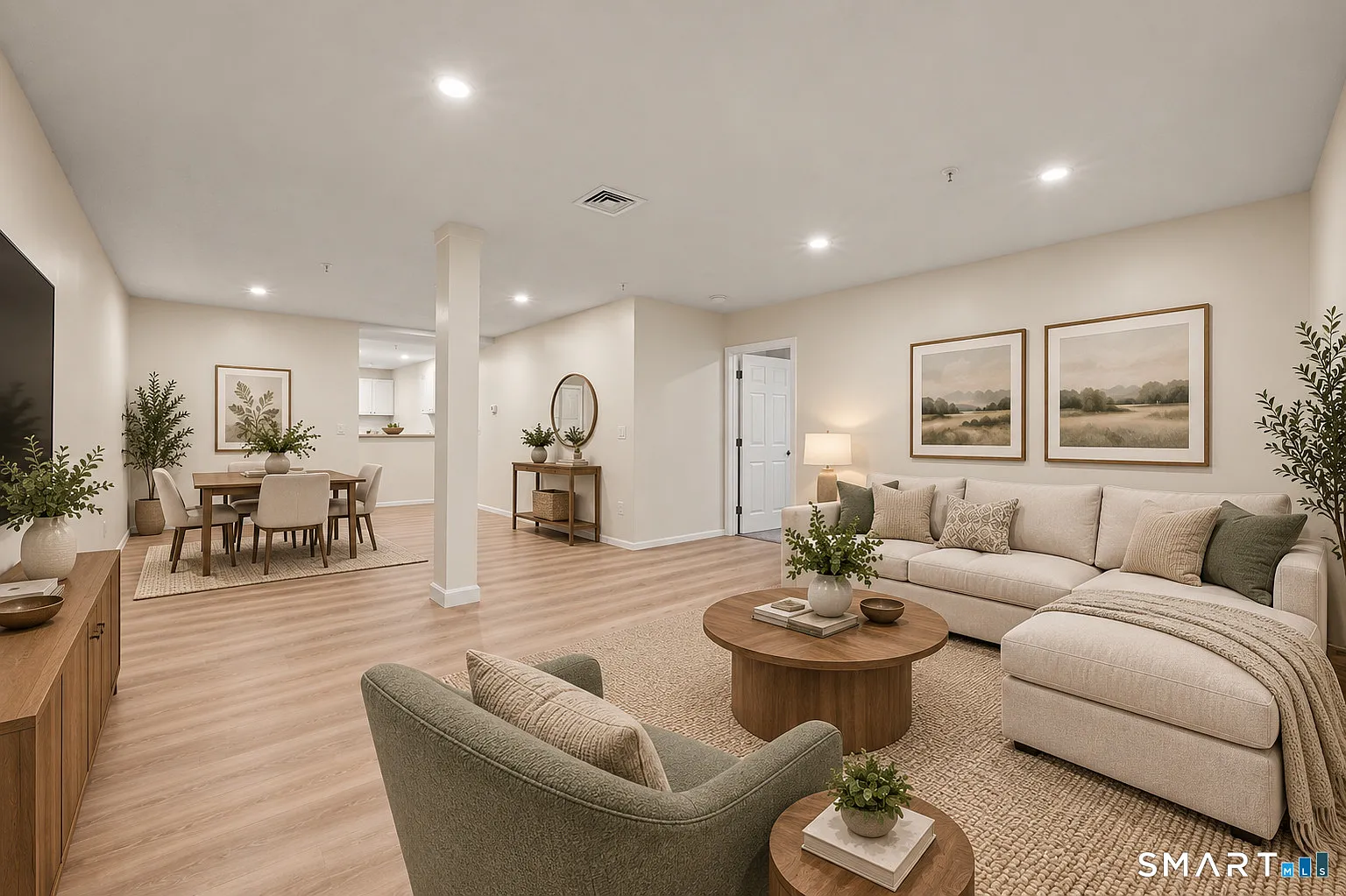 2 bed, 1.0 bath, 950 sqft, $2,100 — Photo 1