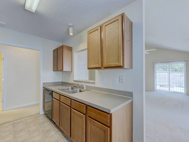 184 Ivy Square Dr — Photo 13